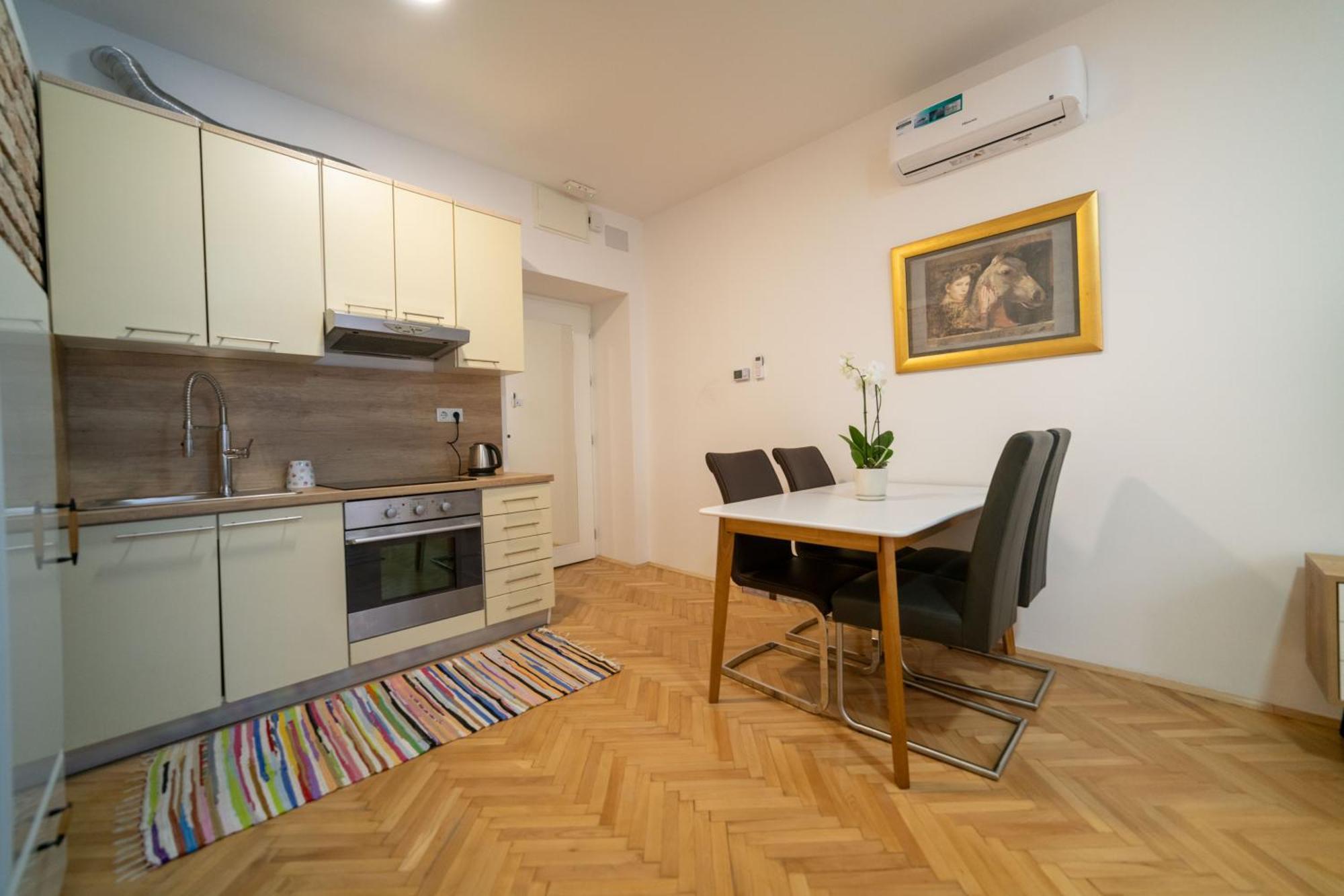 Apartament Four Seasons *